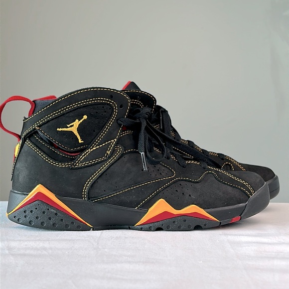 NIKE AIR JORDAN RETRO BG BLACK-CITRUS-VAR RED SZ SZ 7-